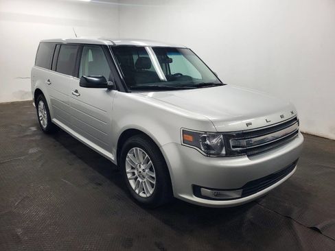 Used 2017 Ford Flex SEL w/ Equipment Group 202A image 3