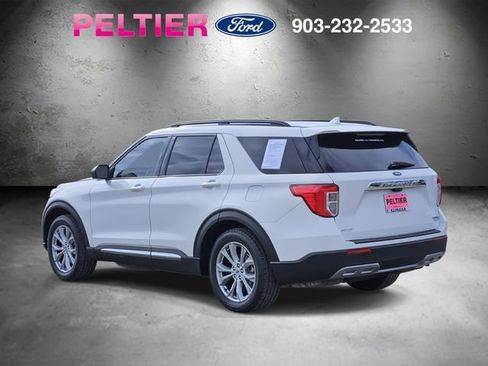 Used 2020 Ford Explorer XLT w/ Equipment Group 202A image 5
