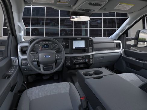 New 2026 Ford F350 XLT w/ XLT Value Package AWD/4WD image 9