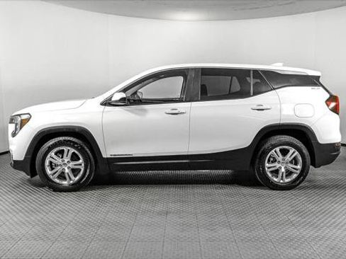 Used 2022 GMC Terrain SLE FWD image 3