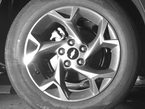 Used 2025 Chevrolet Trax LT w/ LT Convenience Package image 15