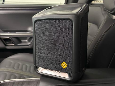 Used 2023 Rivian R1T Adventure image 28