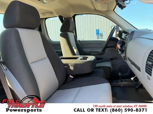 Used 2009 Chevrolet Silverado 2500 W/T w/ Snow Plow Prep Package image 14