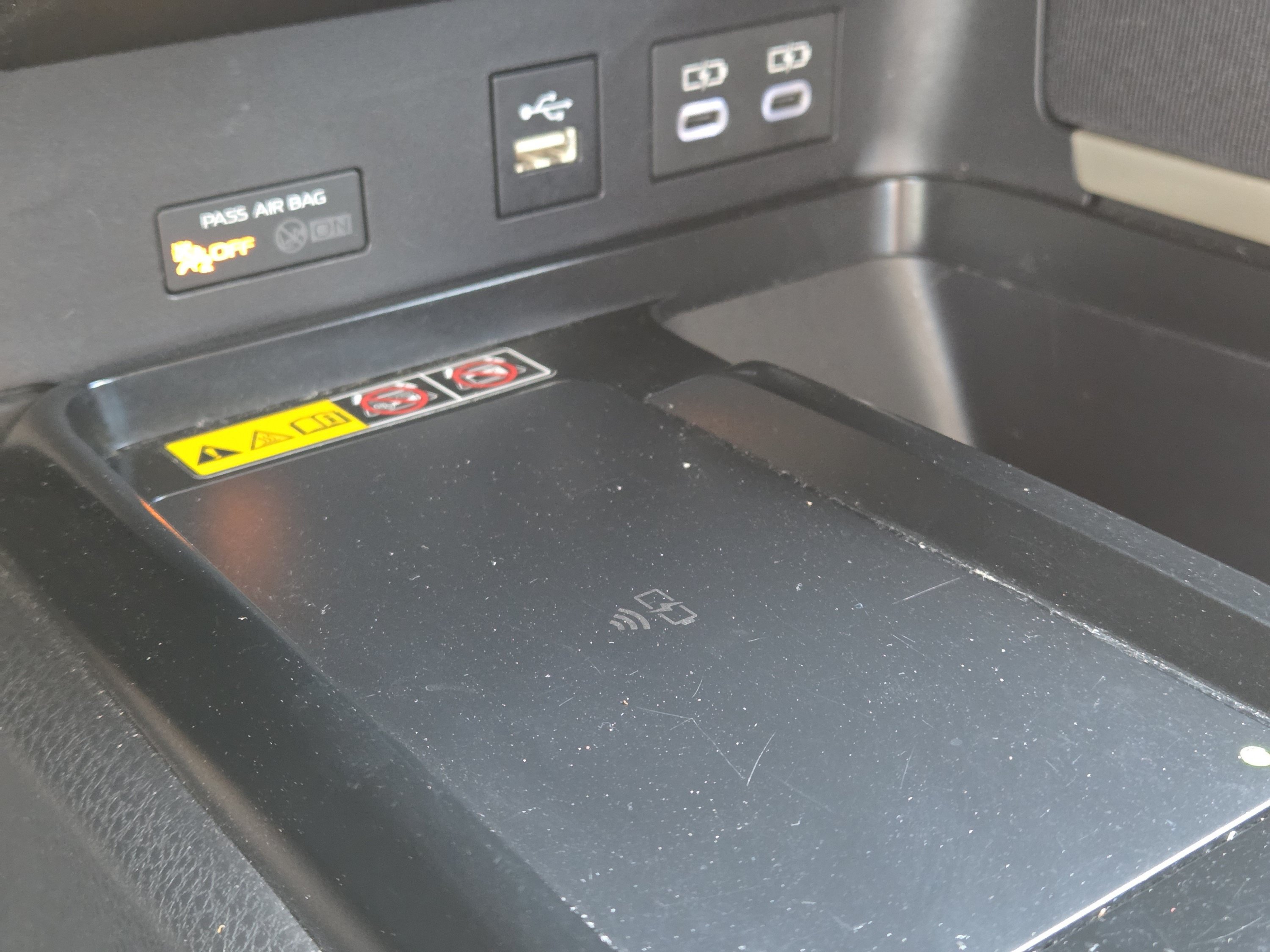 Used 2025 Toyota Camry LE FWD image 14