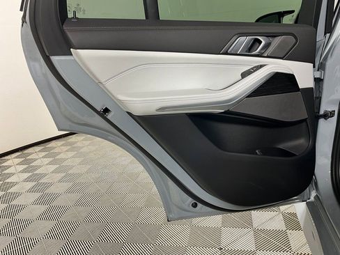 Used 2026 BMW X5 M60i w/ M Sport Professional Package image 26