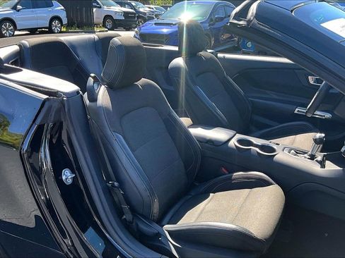 Used 2024 Ford Mustang Convertible image 26