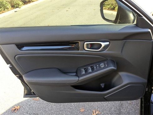 Certified 2023 Honda Civic Sport Touring image 32