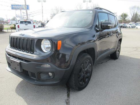 Used 2016 Jeep Renegade Latitude image 1