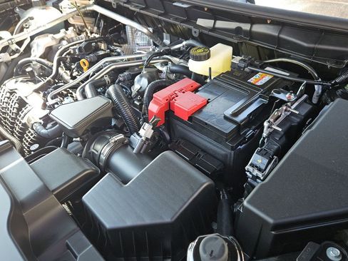 New 2025 Mitsubishi Outlander SE image 16