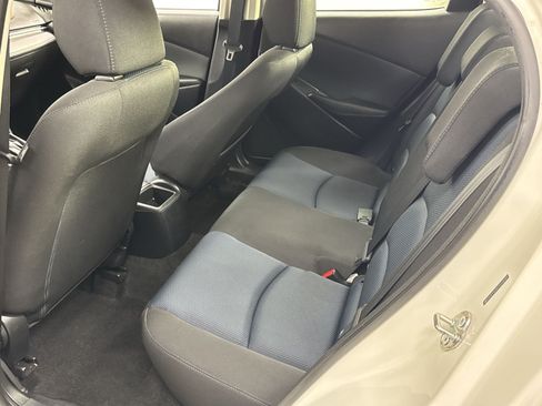 Used 2019 Toyota Yaris LE FWD image 36