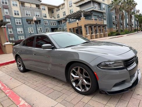 Used 2017 Dodge Charger R/T w/ Navigation & Travel Group RWD image 25