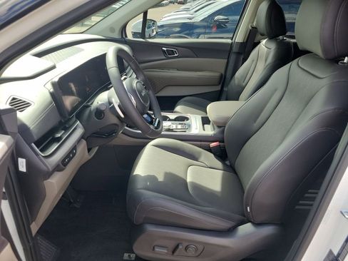 New 2026 Kia Carnival EX image 22