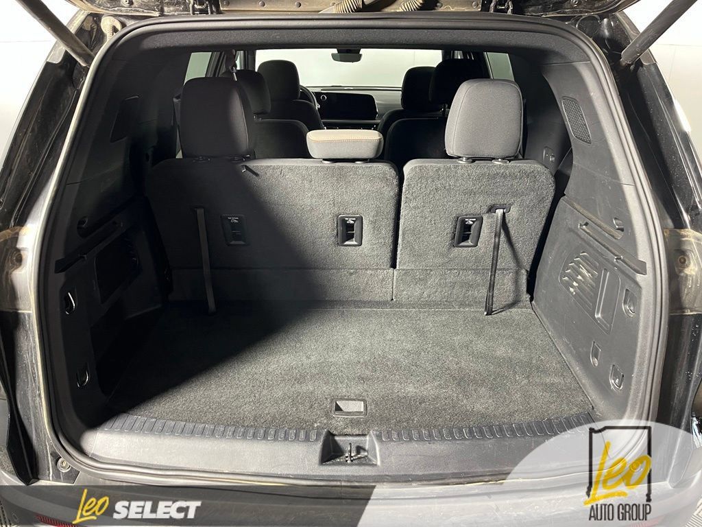 Used 2026 Chevrolet Traverse LT w/ Driver Confidence Package FWD image 11