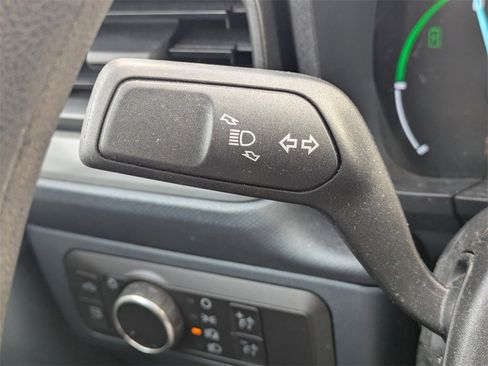 Used 2022 Ford Maverick XL image 26