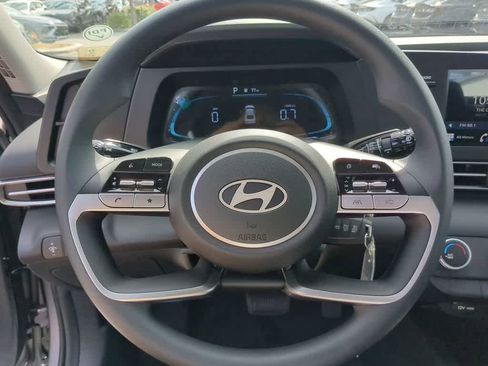 New 2026 Hyundai Elantra SE FWD image 22