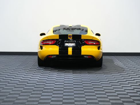 Used 2013 SRT Viper GTS w/ GTS Laguna Interior Pkg image 7