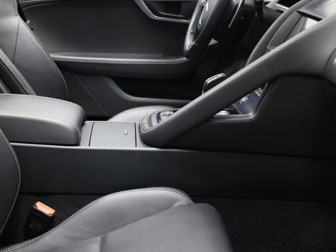 Used 2021 Jaguar F-TYPE P300 Convertible 2D image 46