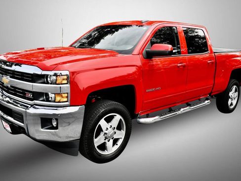 Used 2017 Chevrolet Silverado 2500 LT w/ All Star Edition AWD/4WD image 3