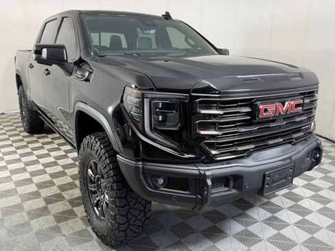 Used 2024 GMC Sierra 1500 AT4X AWD/4WD image 10