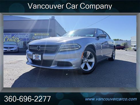 Used 2015 Dodge Charger SE w/ Sport Appearance Group RWD image 2
