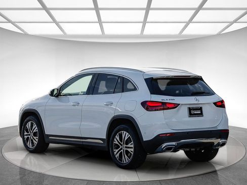 Certified 2025 Mercedes-Benz GLA 250 image 2