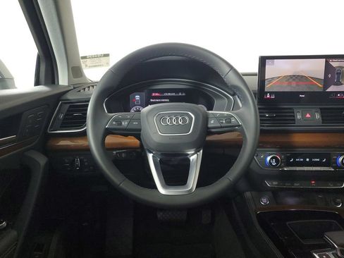 Used 2023 Audi Q5 2.0T Premium Plus w/ Premium Plus Package AWD/4WD image 16