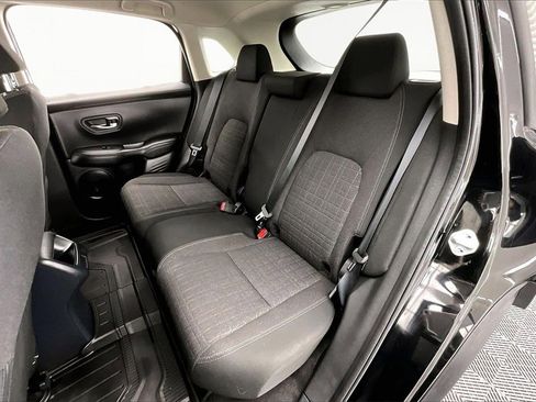 Used 2025 Honda HR-V LX image 26