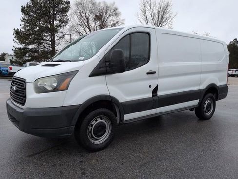 Used 2017 Ford Transit 250 130 Low Roof image 7