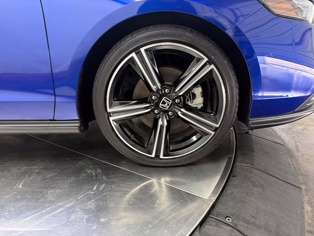 Used 2024 Honda Accord Sport image 9