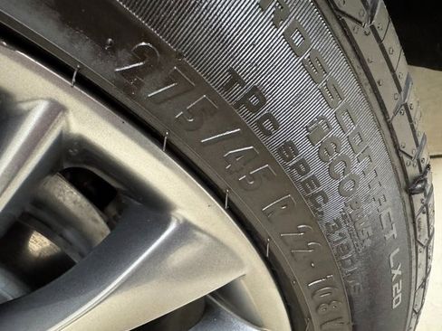 Used 2025 Buick Enclave Avenir w/ Super Cruise Package image 29