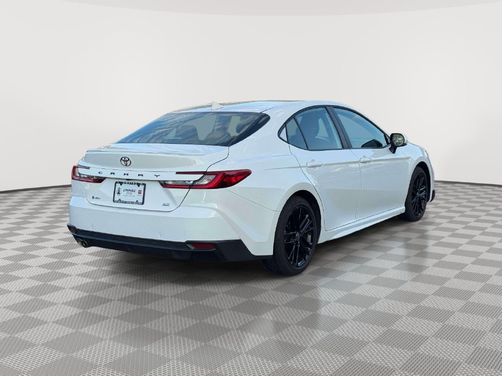 Used 2026 Toyota Camry SE FWD image 7