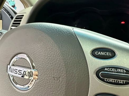 Used 2011 Nissan Altima 3.5 SR w/ 3.5SR Premium Pkg FWD image 14