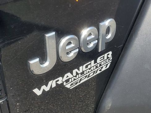 Used 2020 Jeep Wrangler Unlimited Sport AWD/4WD image 6