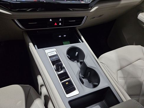 New 2026 Volkswagen Atlas SE FWD image 23