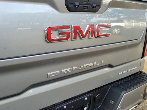 Used 2025 GMC Sierra 1500 Denali w/ Technology Package AWD/4WD image 14