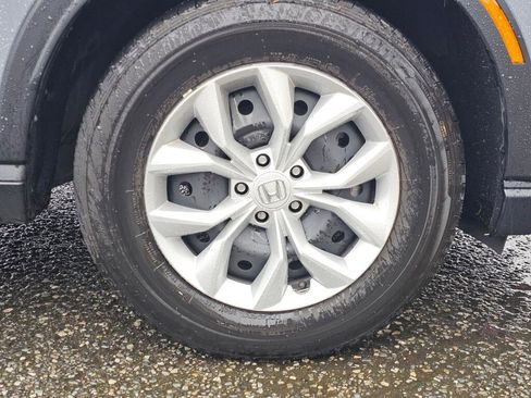 Certified 2025 Honda CR-V LX image 9