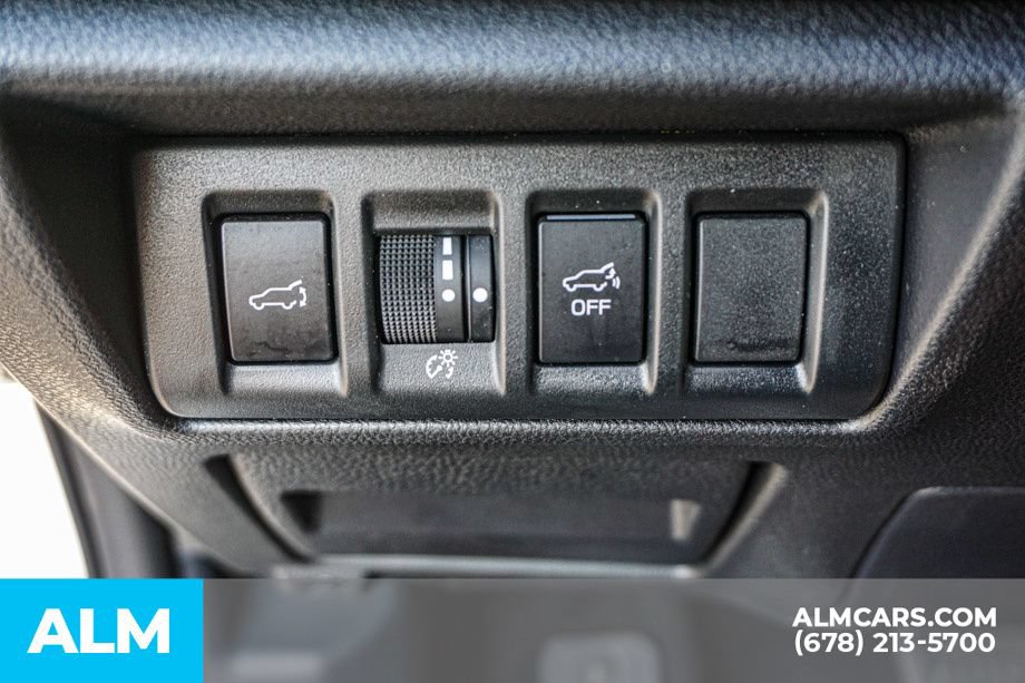Used 2024 Subaru Outback Premium AWD/4WD image 44