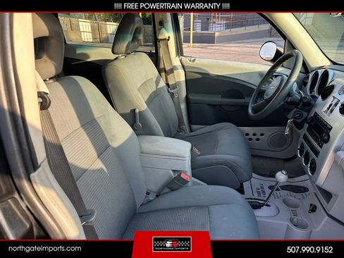 Used 2009 Chrysler PT Cruiser Touring image 17