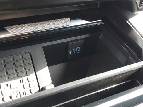 New 2025 Ford F250 Platinum image 28