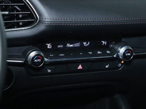 Used 2025 MAZDA MAZDA3 s image 26