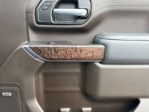 Used 2021 GMC Sierra 2500 Denali w/ Denali Ultimate Package image 19