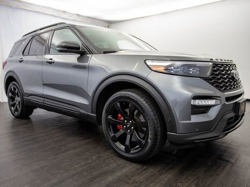 Used 2022 Ford Explorer ST image 30