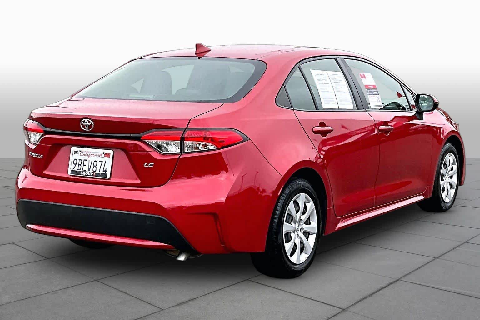 Used 2020 Toyota Corolla LE FWD image 12