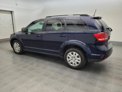 Used 2019 Dodge Journey SE w/ Connectivity Group FWD image 3
