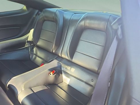 Used 2015 Ford Mustang GT Premium w/ Equipment Group 401A RWD image 26