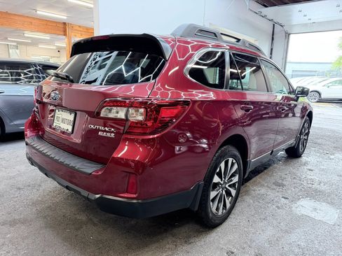 Used 2015 Subaru Outback 2.5i Limited AWD/4WD image 8