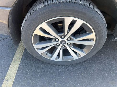 Used 2017 Ford Expedition EL Limited w/ Equipment Group 301A image 11