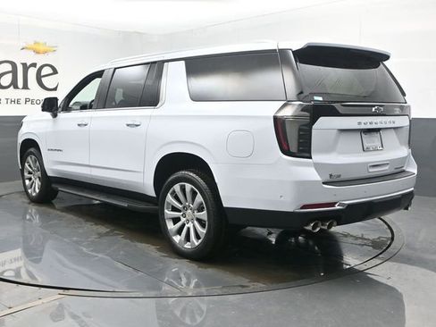 New 2026 Chevrolet Suburban Premier image 15