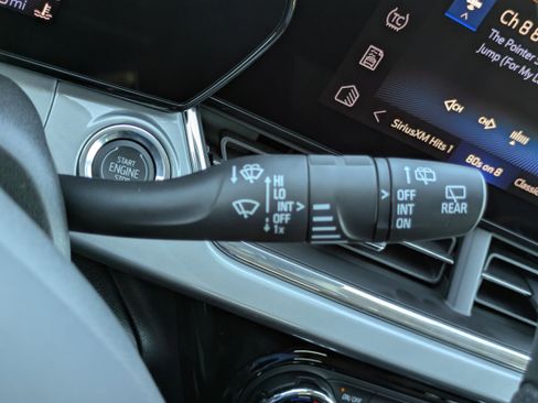 New 2026 Chevrolet Trax LT w/ Sunroof Package image 20