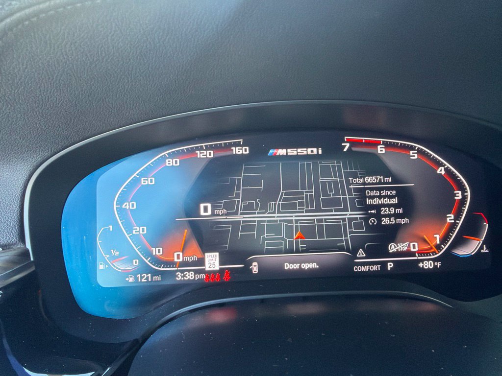 Used 2020 BMW M550i xDrive w/ Premium Package AWD/4WD image 15